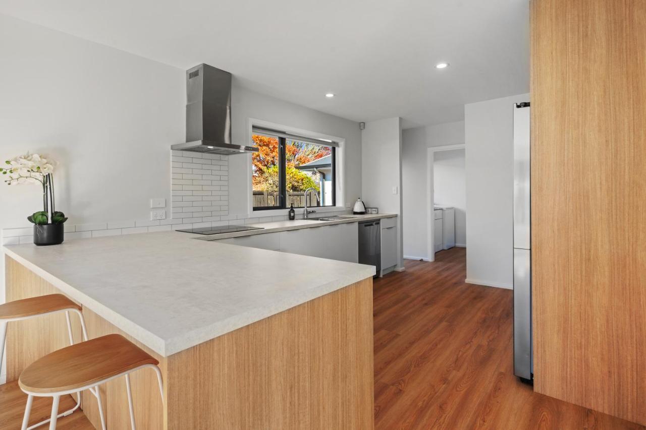 Private, Family-Friendly Home, 4Br By Airport & Free Parking クライストチャーチ エクステリア 写真