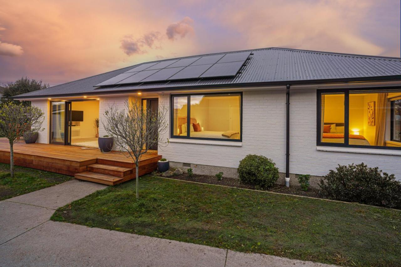 Private, Family-Friendly Home, 4Br By Airport & Free Parking クライストチャーチ エクステリア 写真